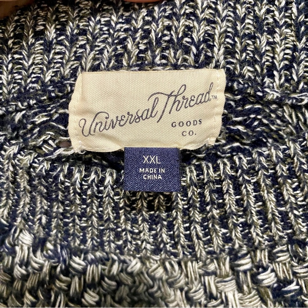 Universal Thread blue sweater XXL - Picture 4 of 9